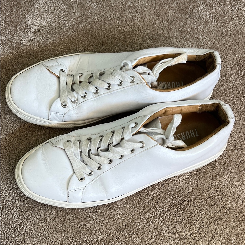 Thursday Classic Everyday Men's Classic White Leather Sneakers, size 9.5 - Picture 2 of 5